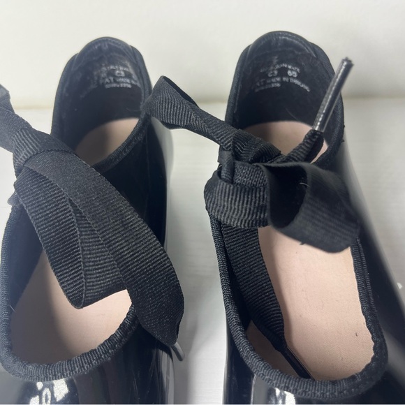 Capezio Black Patent Tap Shoes Ribbon Tie Girls 13 M Dance - Picture 4 of 6